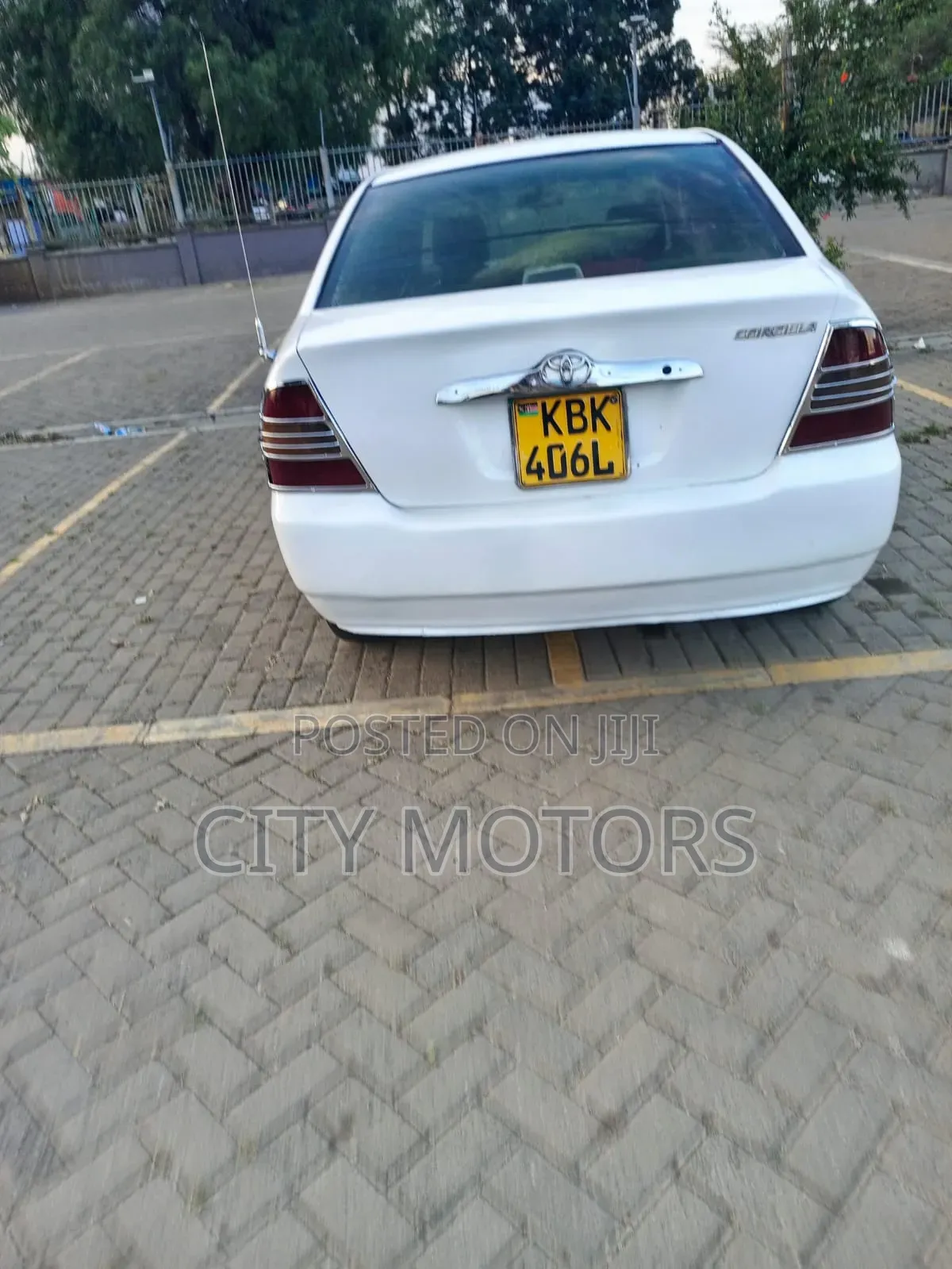 Toyota Corolla 1.5 Sedan Automatic 2002 White