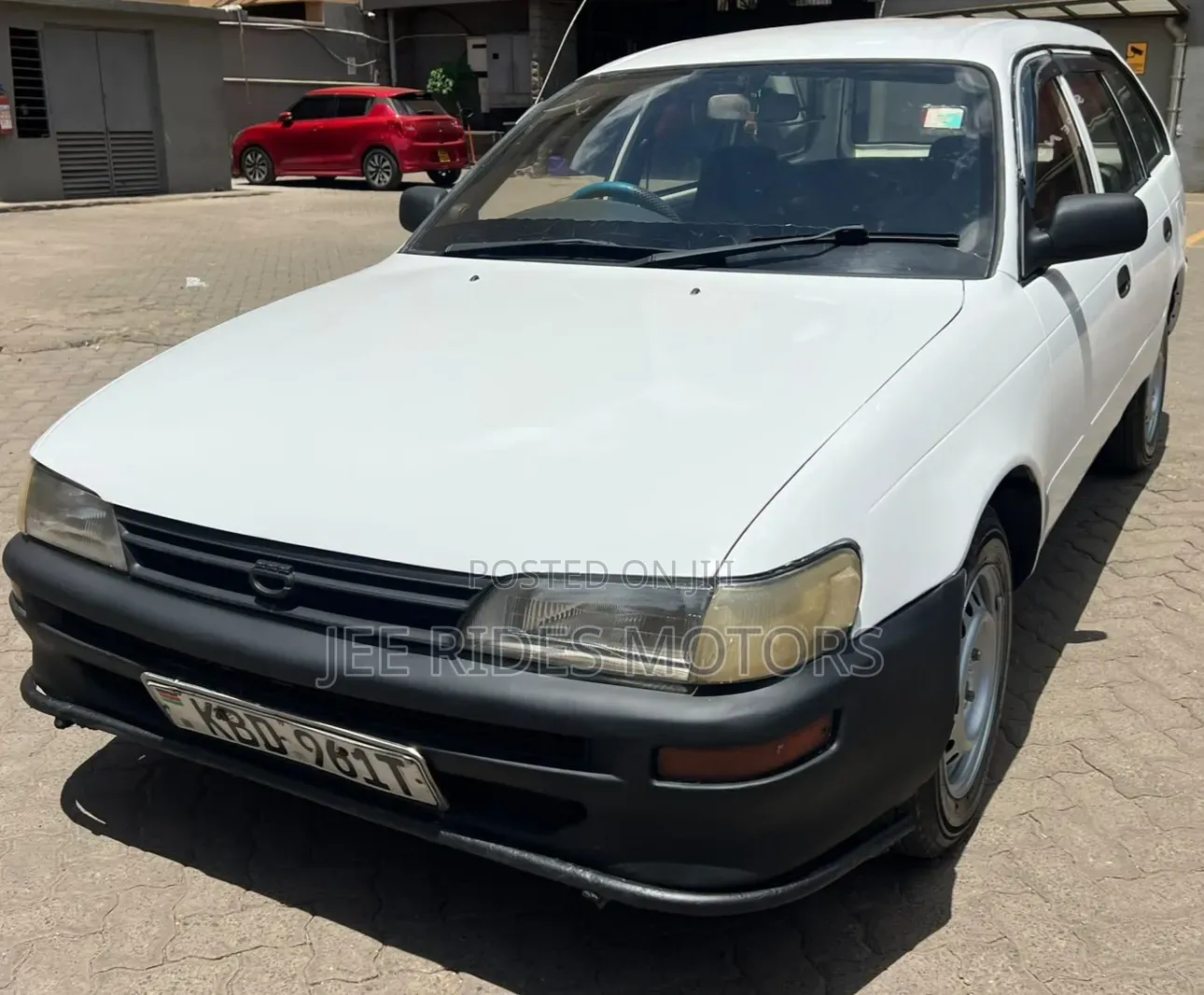 Toyota Corolla G-Touring 2000 White