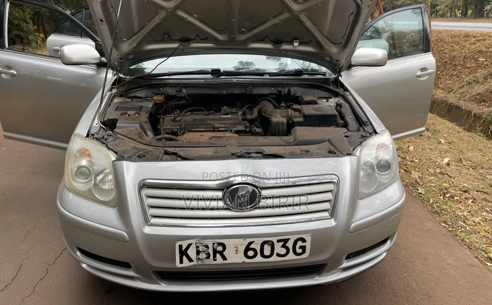 Toyota Avensis 2005 Gold