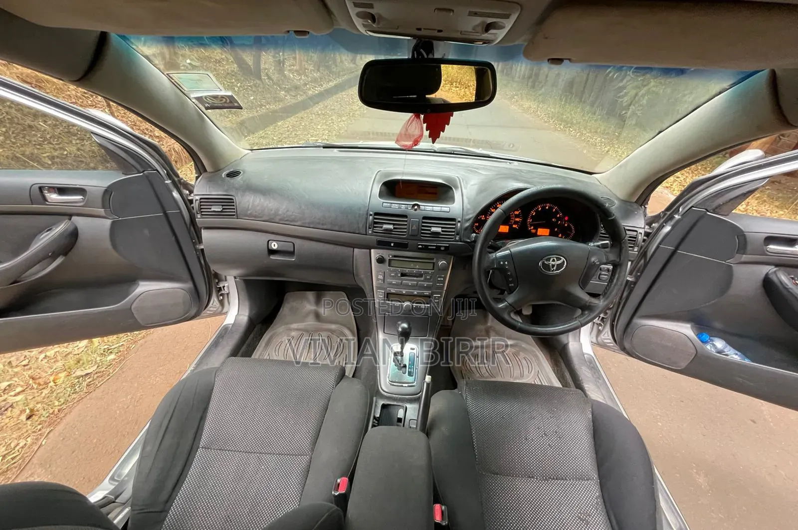 Toyota Avensis 2005 Gold