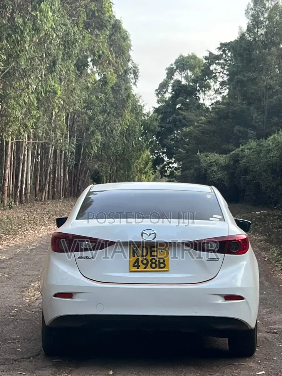 Mazda Axela SV Premium 2014 White