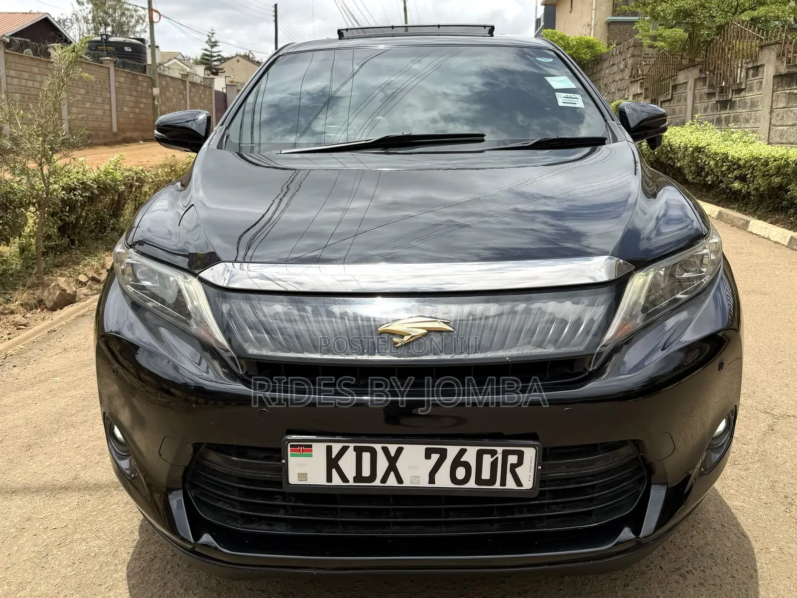 Toyota Harrier 2.0 2015 Black