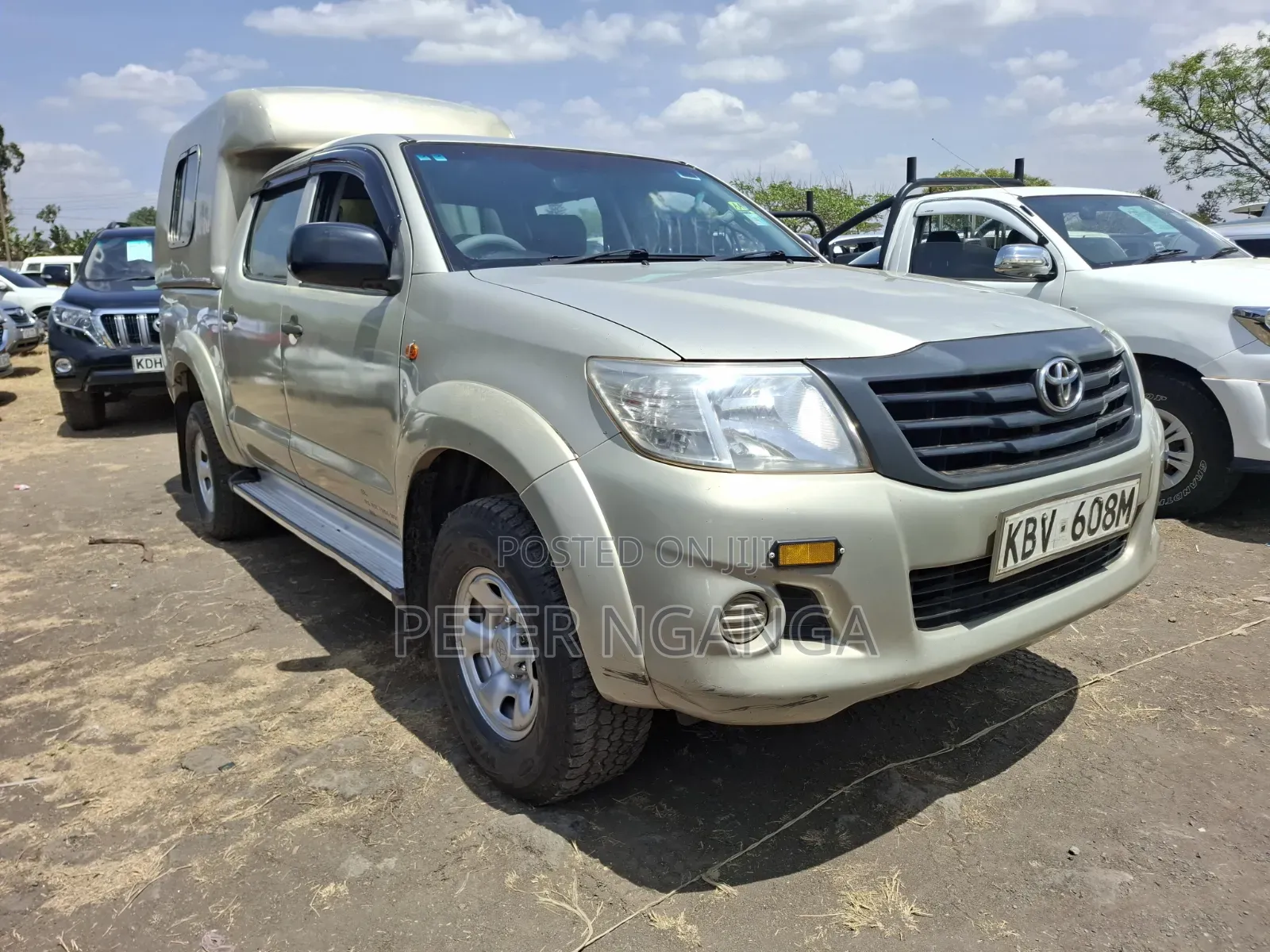 Toyota Hilux 2013 Gold