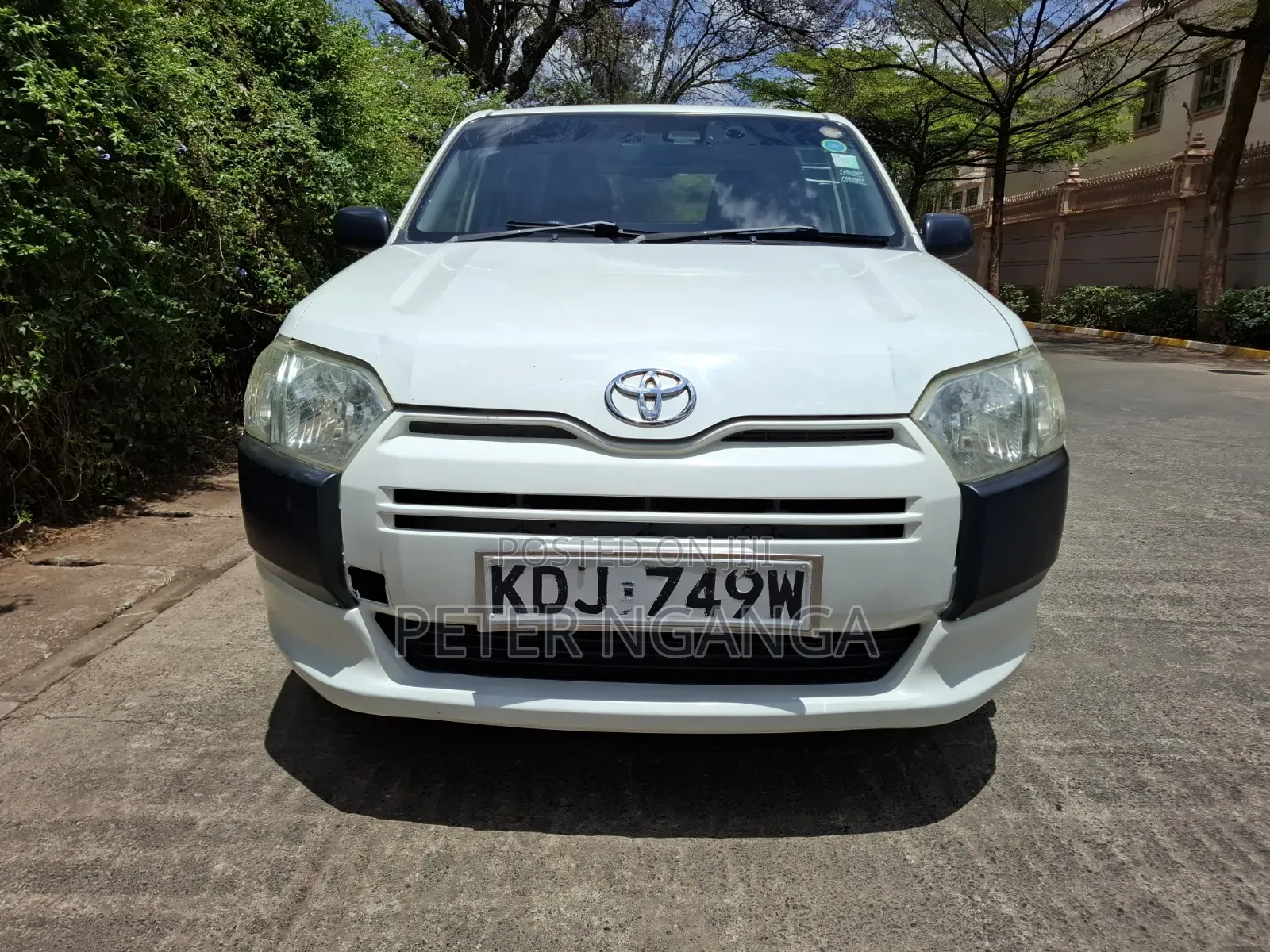 Toyota Probox 1.5 F 4WD 2017 White