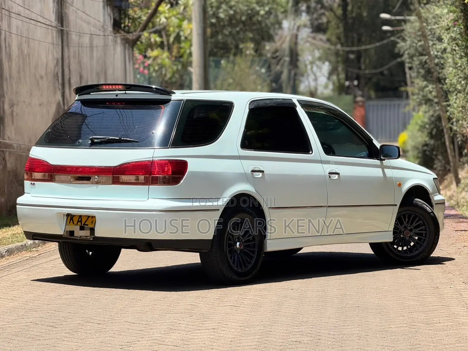 Toyota Vista 2001 Blue