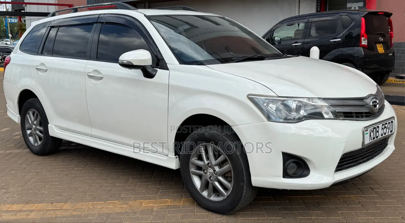 Toyota Corolla Fielder 1.5 Petrol FWD 2014 White