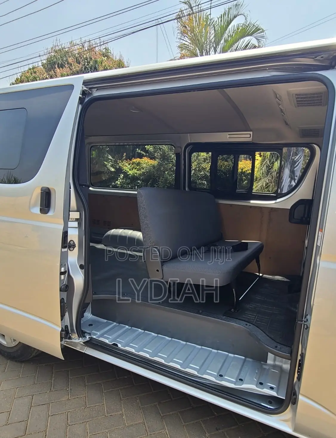 Toyota HiAce 2019 Silver