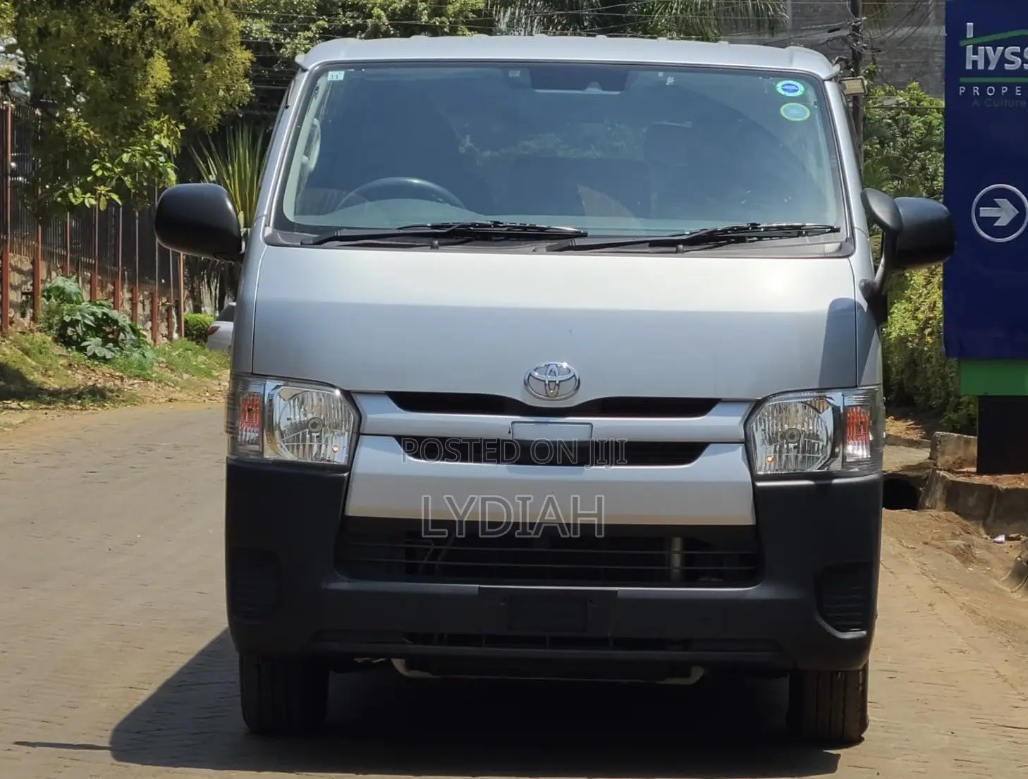 Toyota HiAce 2019 Silver