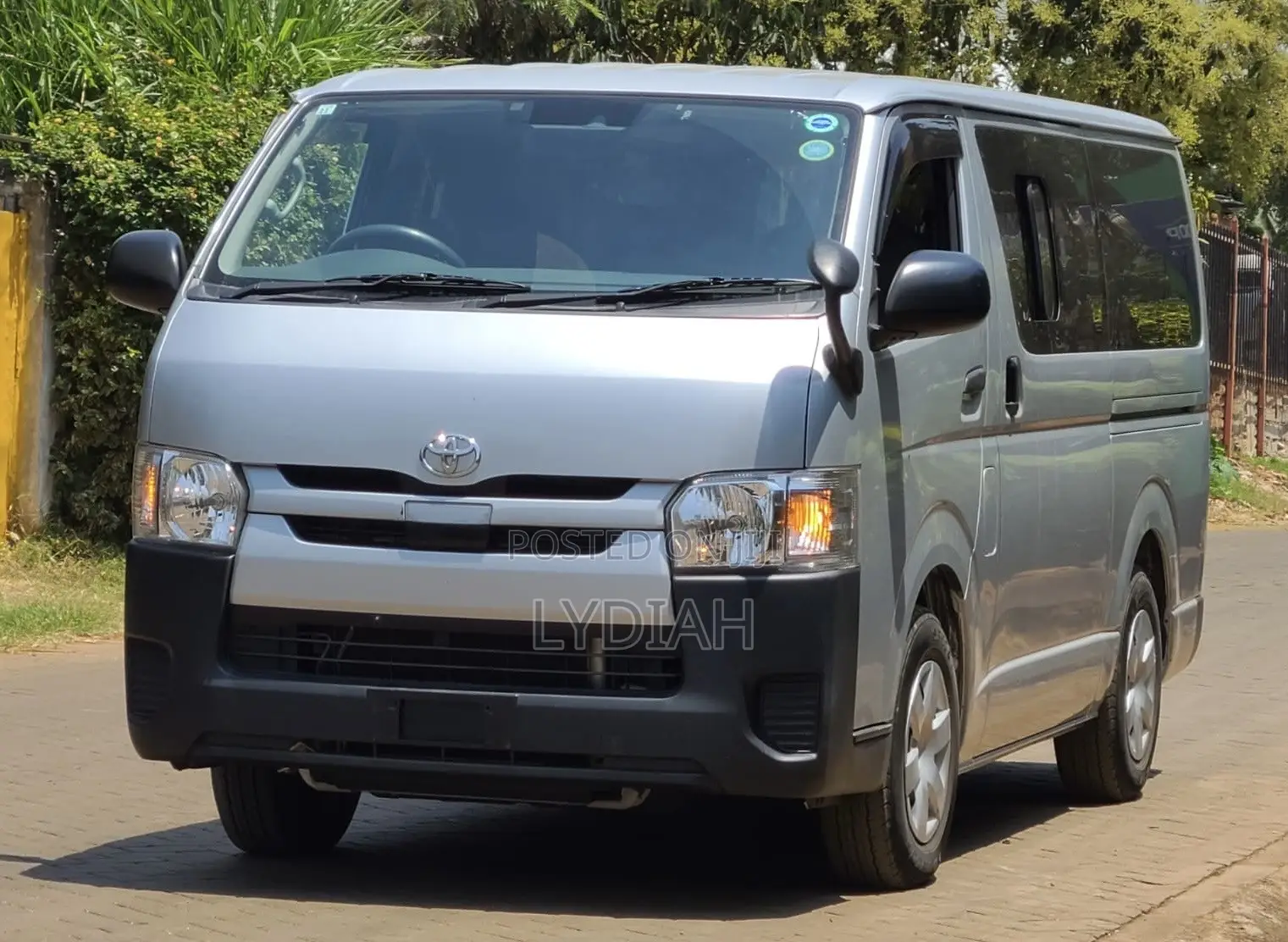 Toyota HiAce 2019 Silver