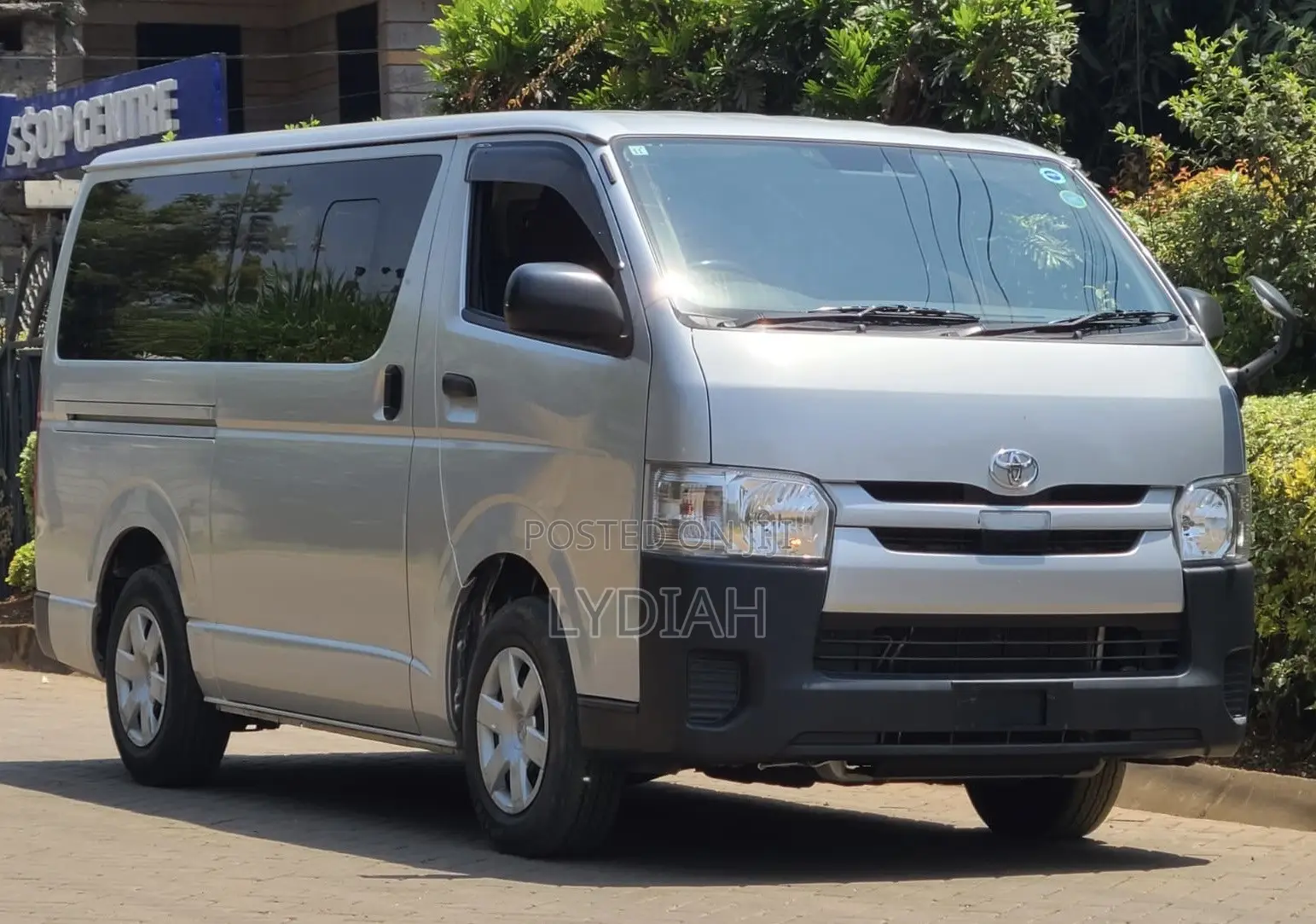Toyota HiAce 2019 Silver