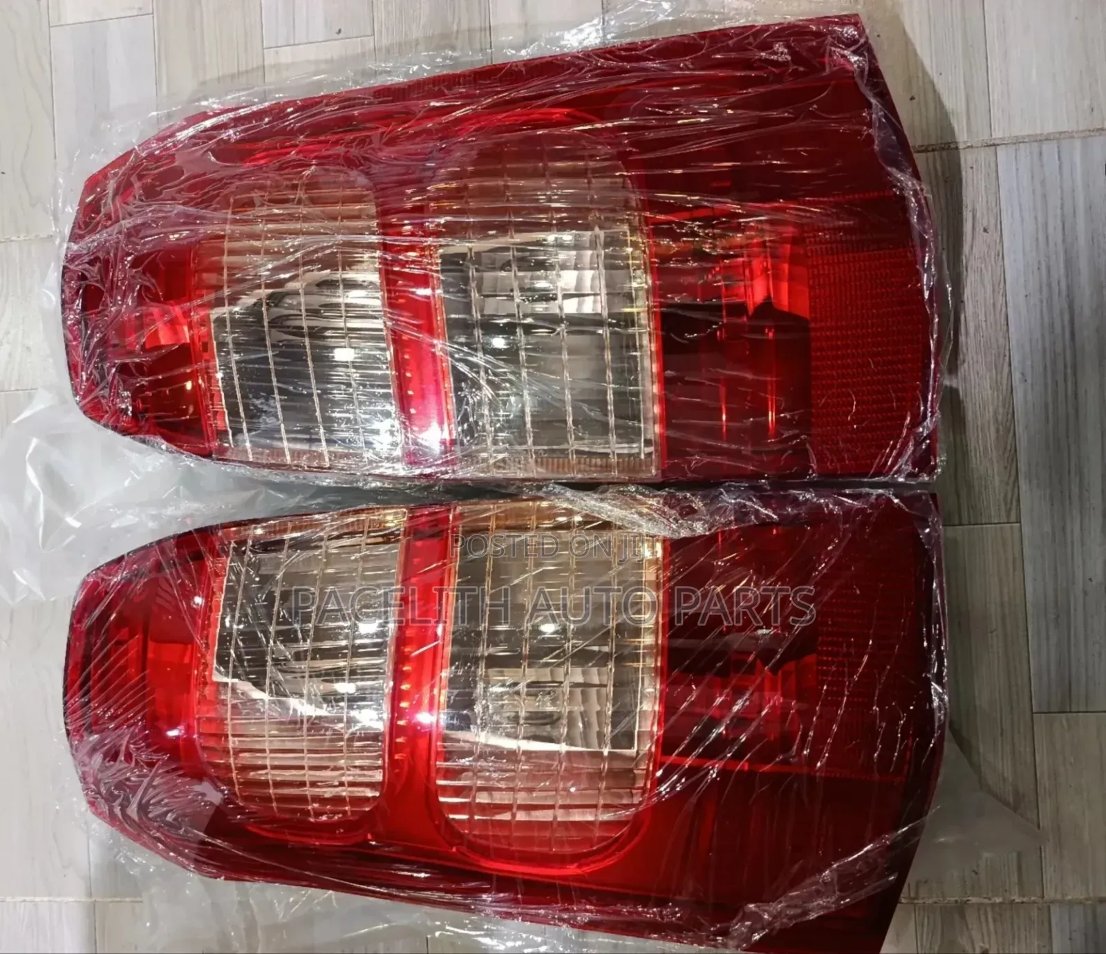 Tail Lamp/ Tail Light Succeed