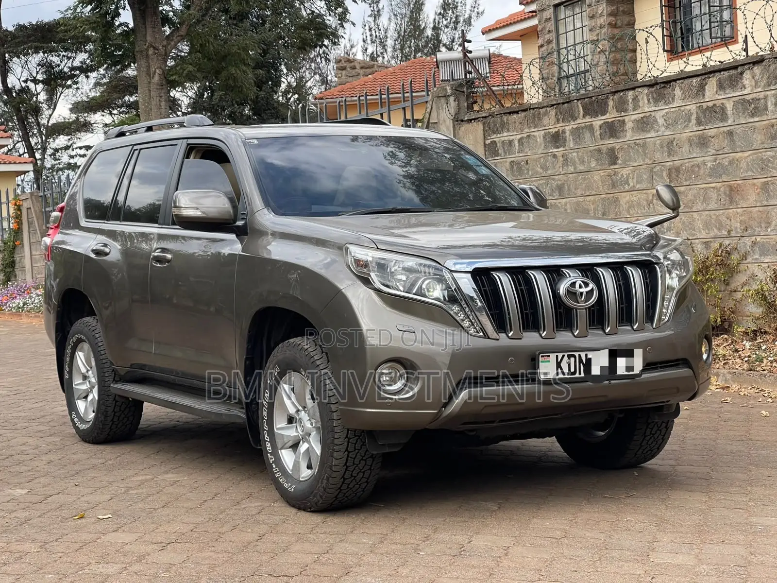 Toyota Land Cruiser Prado 2016 Brown