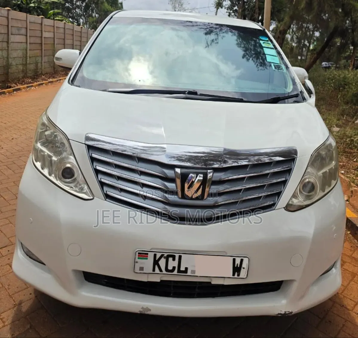 Toyota Alphard 2010 Pearl
