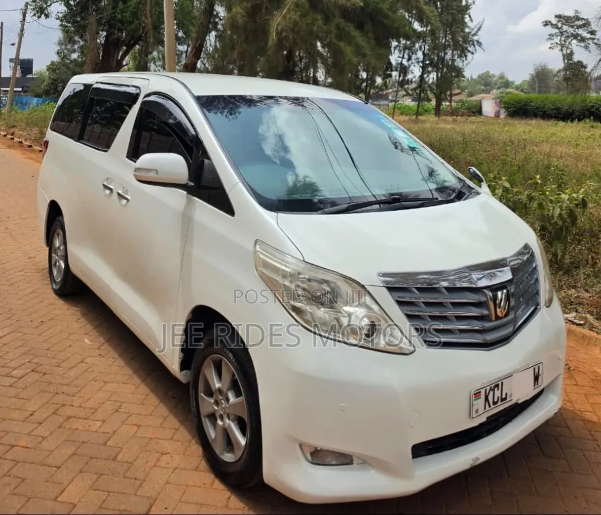 Toyota Alphard 2010 Pearl