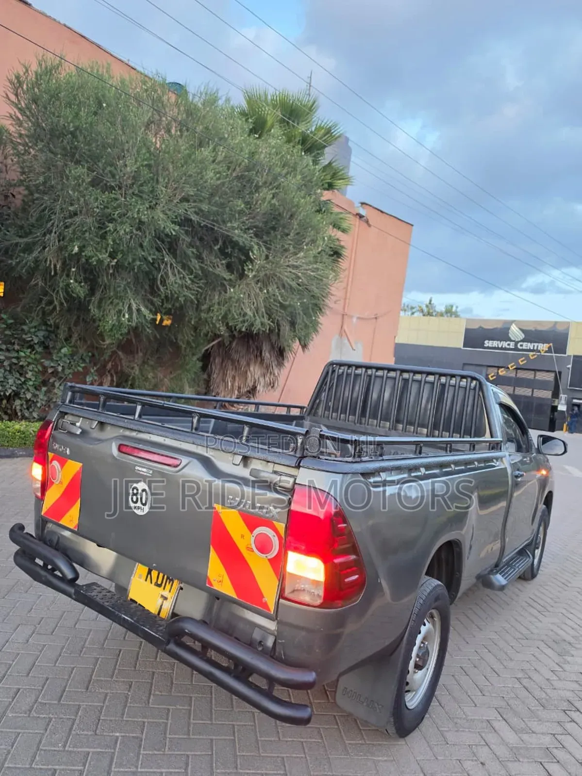 Toyota Hilux 2023 Gray