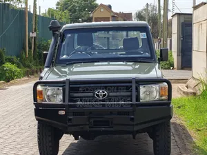 Toyota Land Cruiser 2018 Green