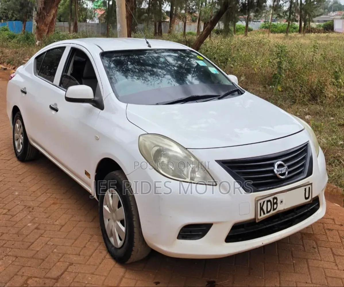 Nissan Latio 1.2 2013 Off white