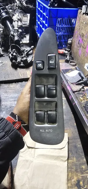 Door Main Switch for Toyota NZE