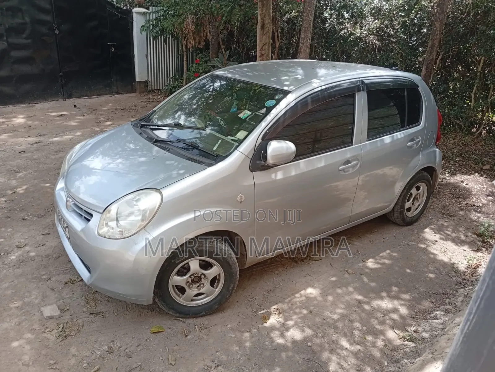 Toyota Passo 2012 Silver