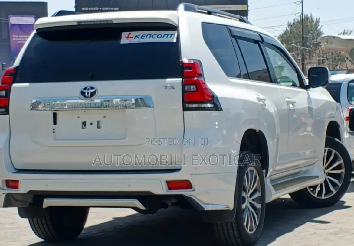 Toyota Land Cruiser Prado 2.8 2019 Teal