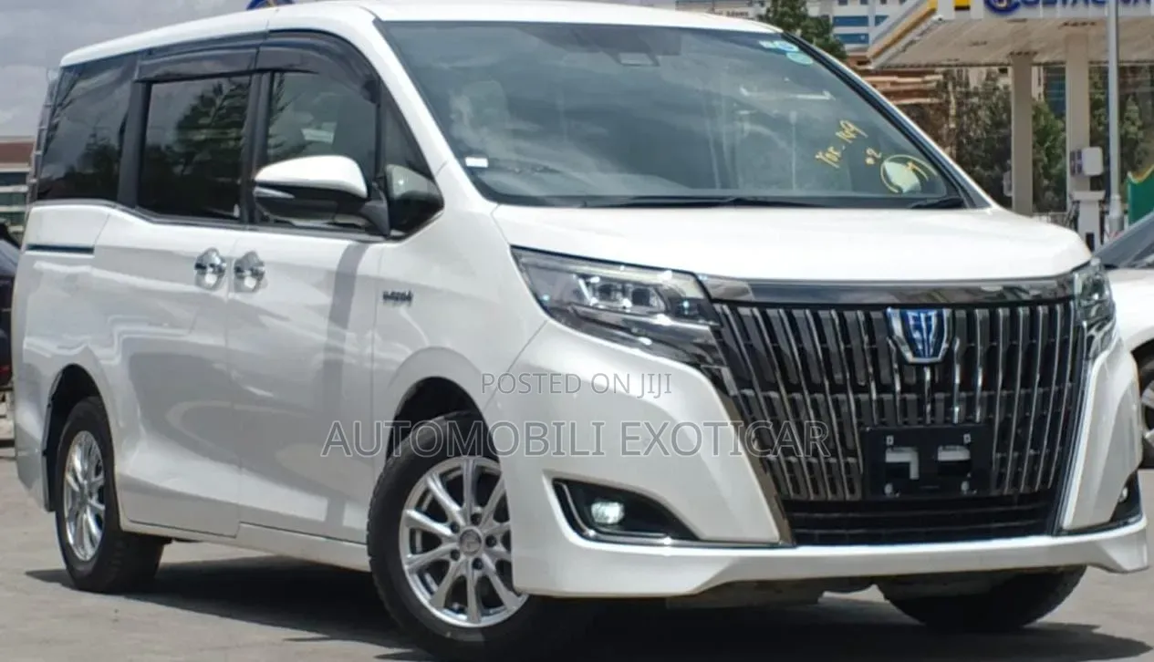 Toyota Esquire 1.8 FWD Hybrid (7 seater) 2019 Pearl