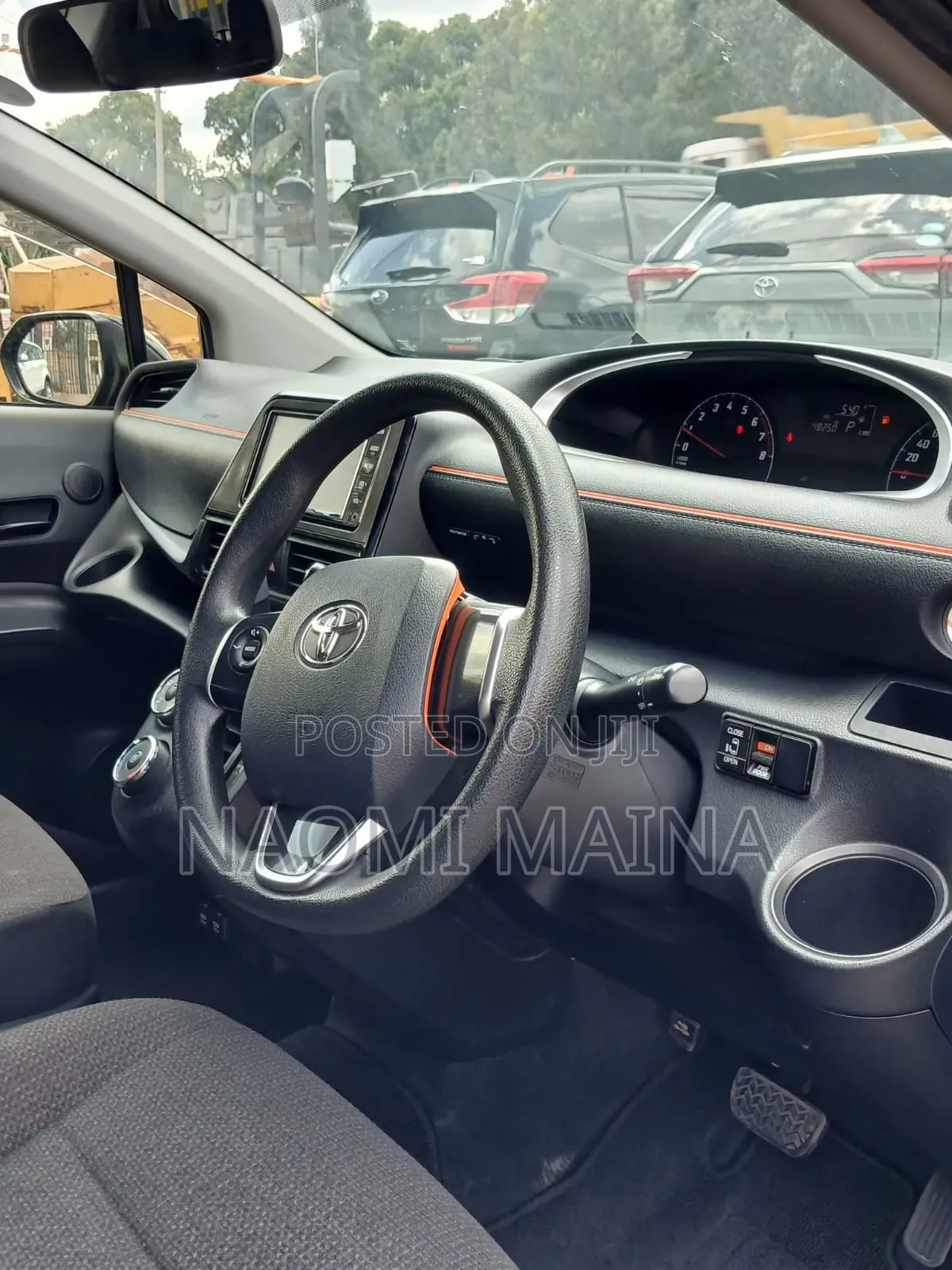 Toyota Sienta 2020 Black