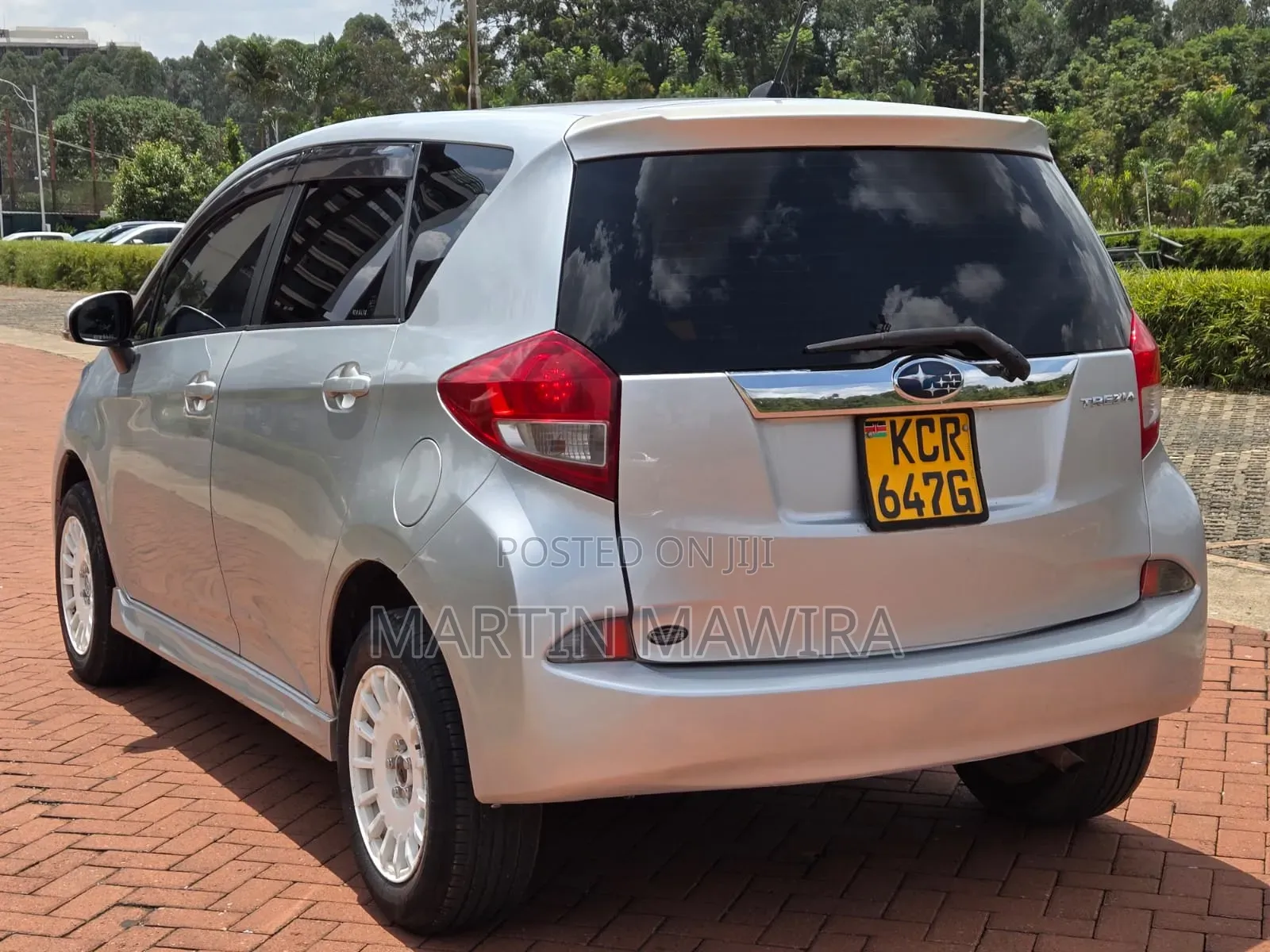 Subaru Trezia 2011 Silver