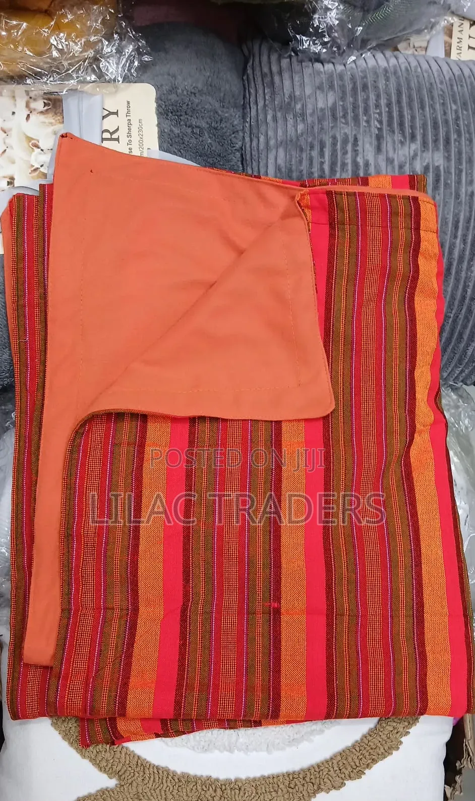 Beautiful Maasai Shuka Light Fleece Blanket – Kenya