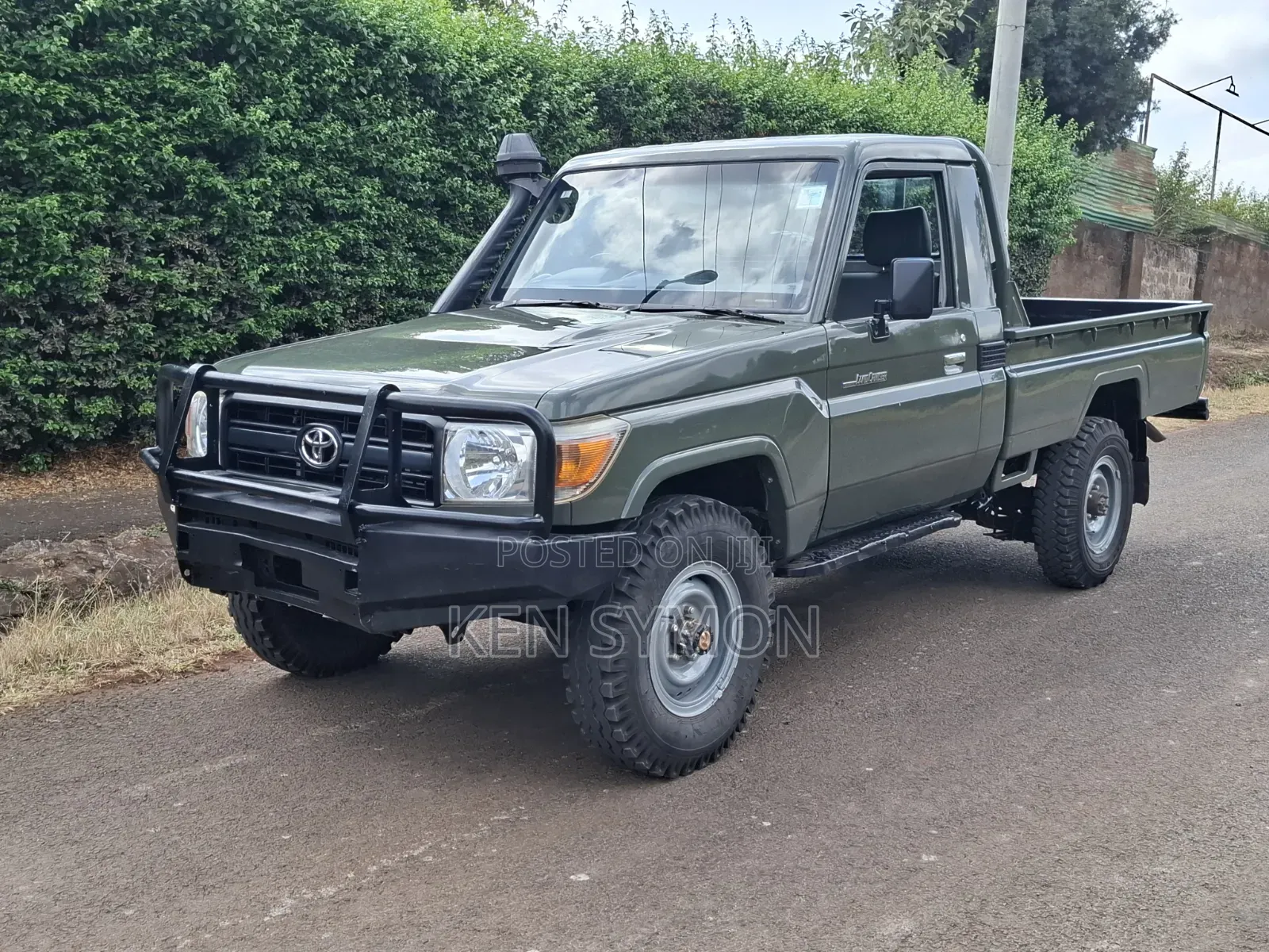 Toyota Land Cruiser 76 Series 2017 Green