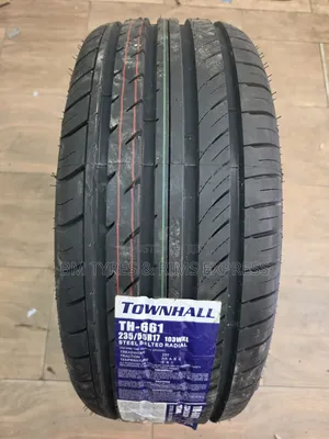 235 /55 R17 Townhall