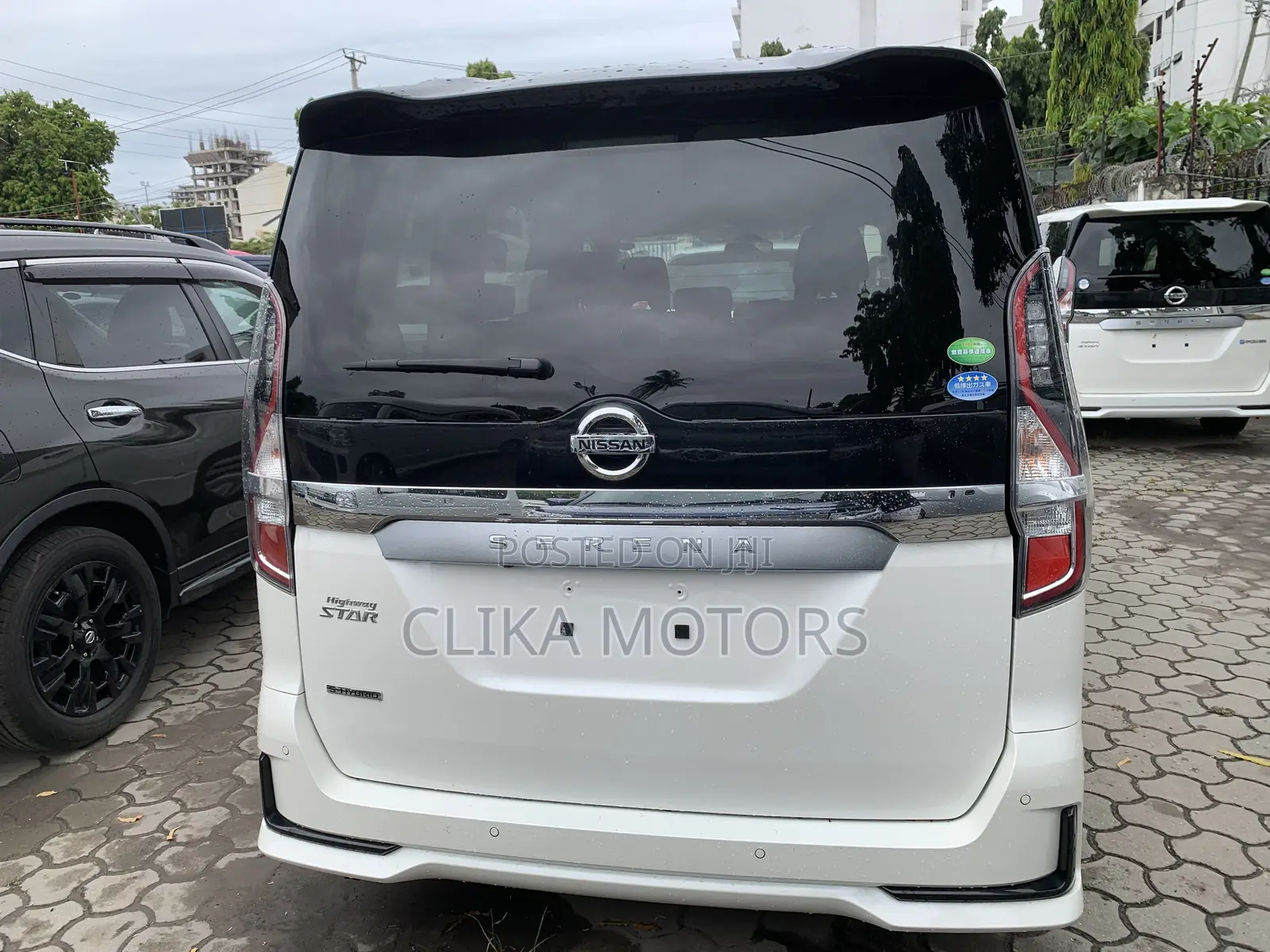 Nissan Serena 2020 Off white