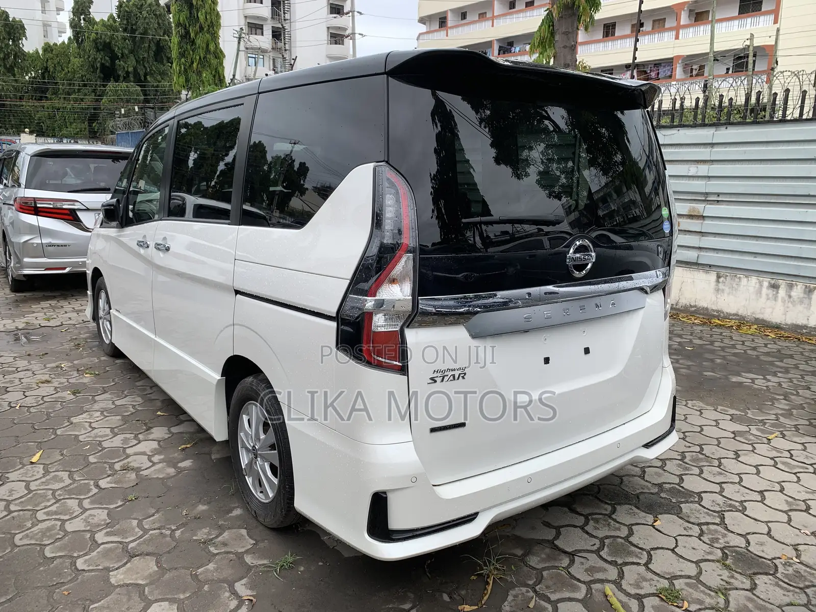 Nissan Serena 2020 Off white