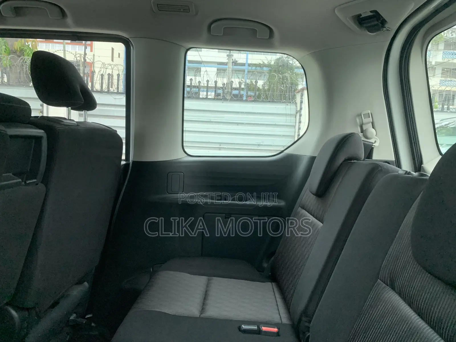 Nissan Serena 2020 Off white