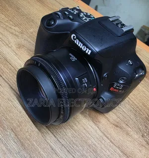 Canon Rebel Sl2/200d With Canon 50mm Prime Lens