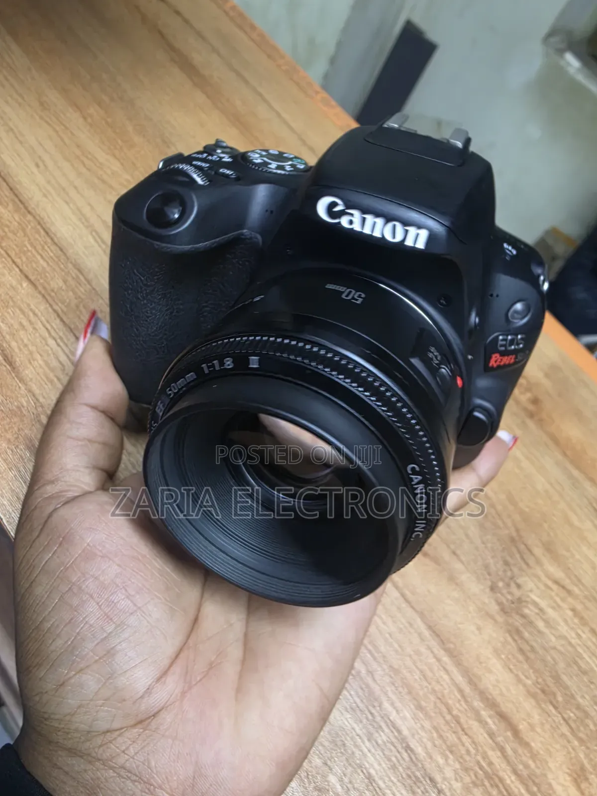 Canon Rebel Sl2/200d With Canon 50mm Prime Lens