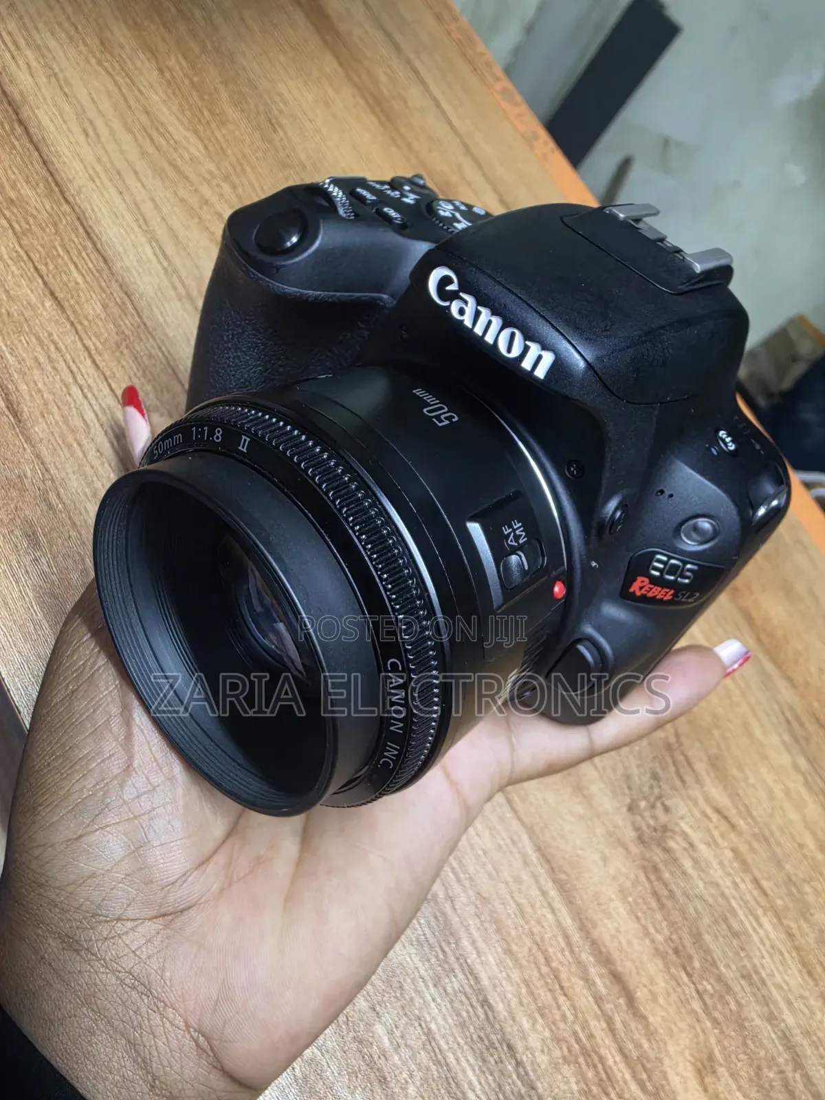 Canon Rebel Sl2/200d With Canon 50mm Prime Lens