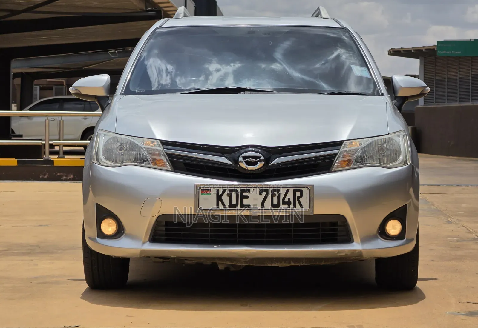 Toyota Corolla Fielder 2014 Silver