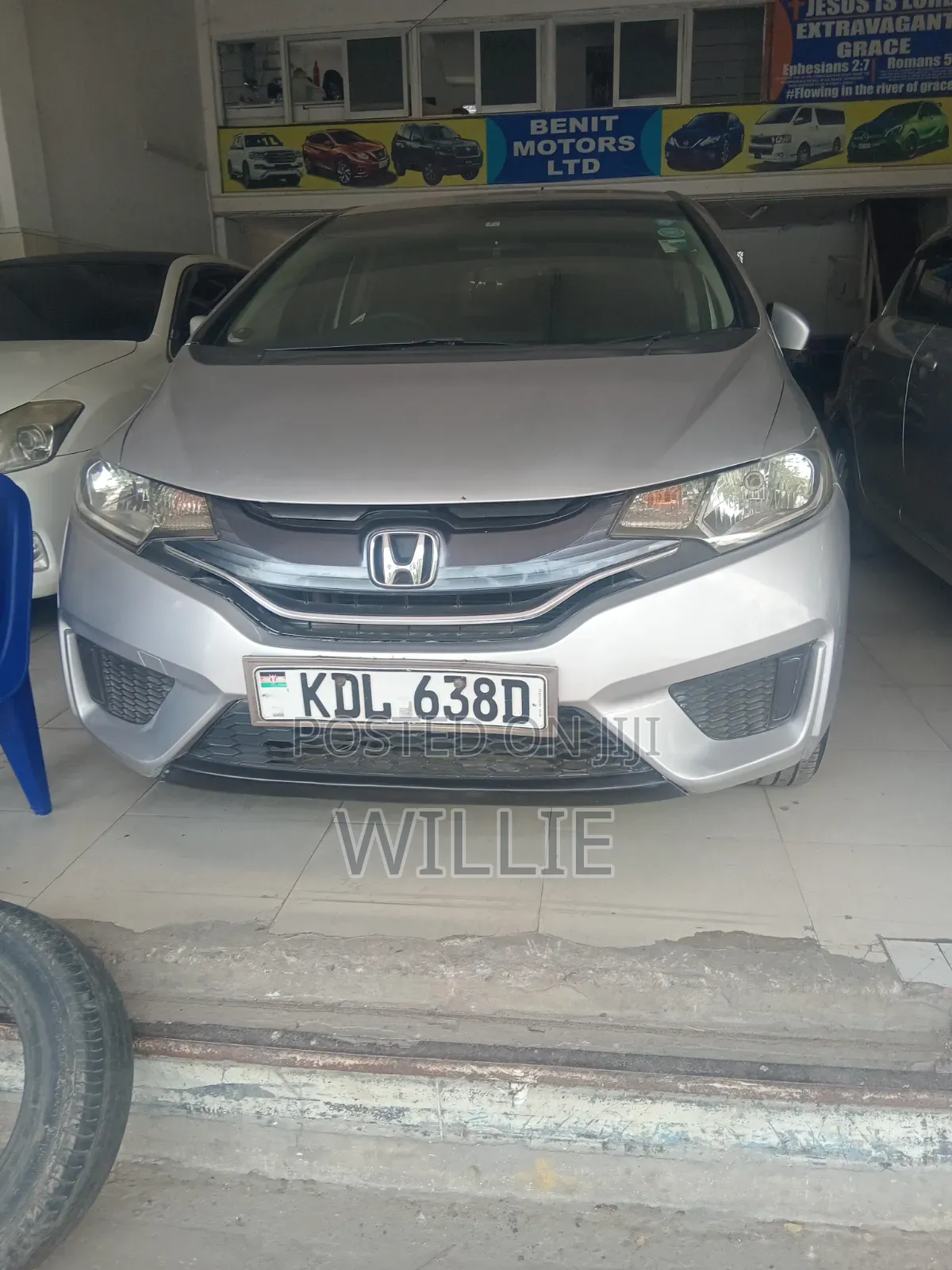 Honda Fit 2016 Silver
