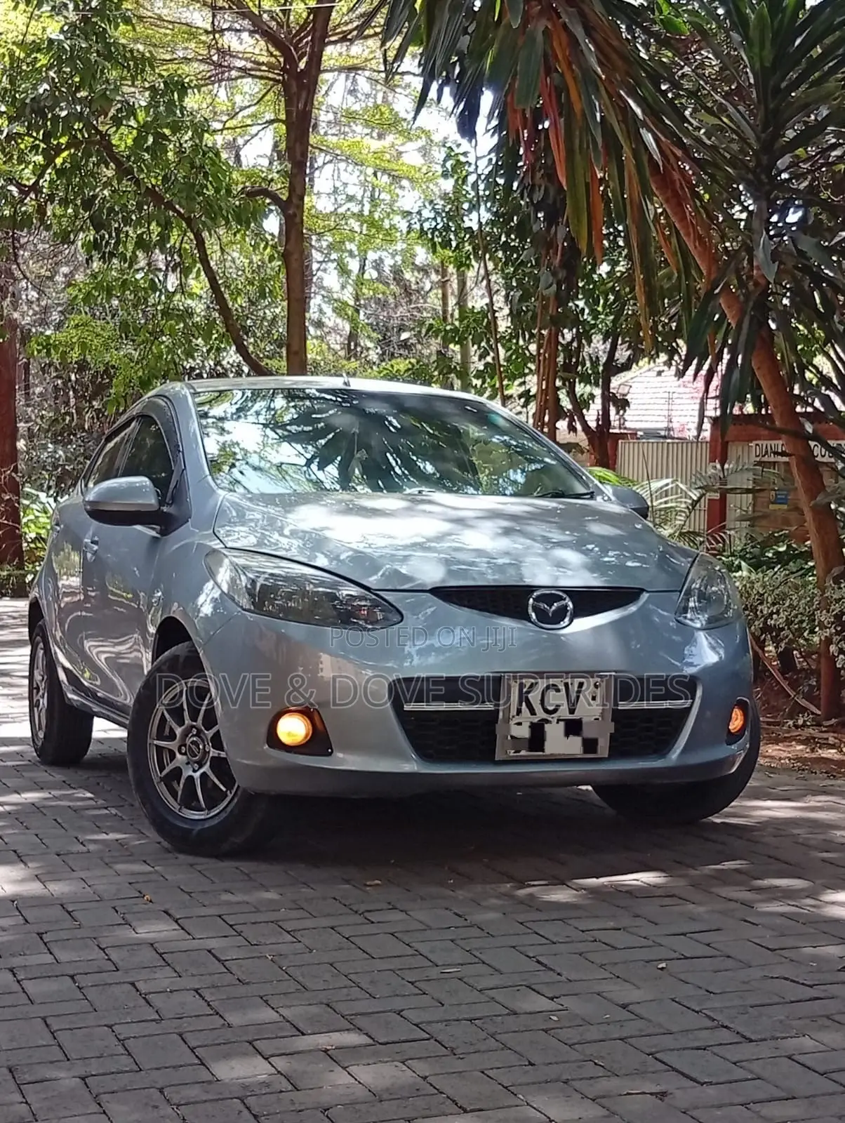 Mazda Demio 2012 Silver