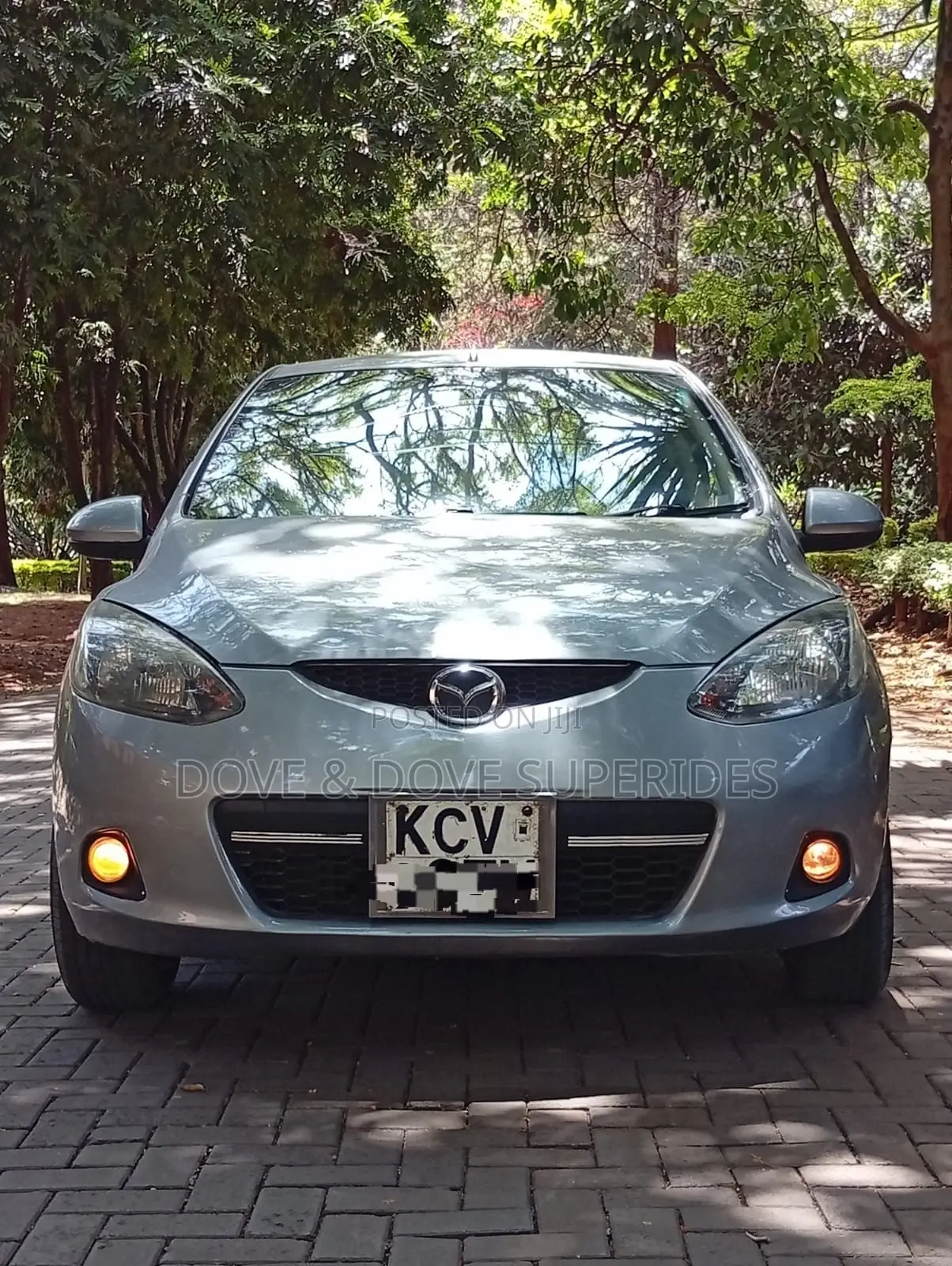 Mazda Demio 2012 Silver