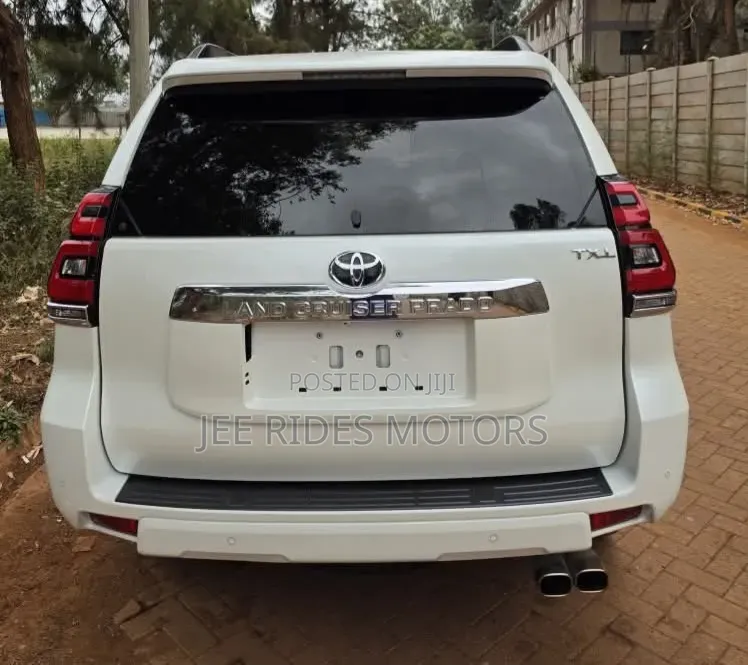 Toyota Land Cruiser Prado 2020 White