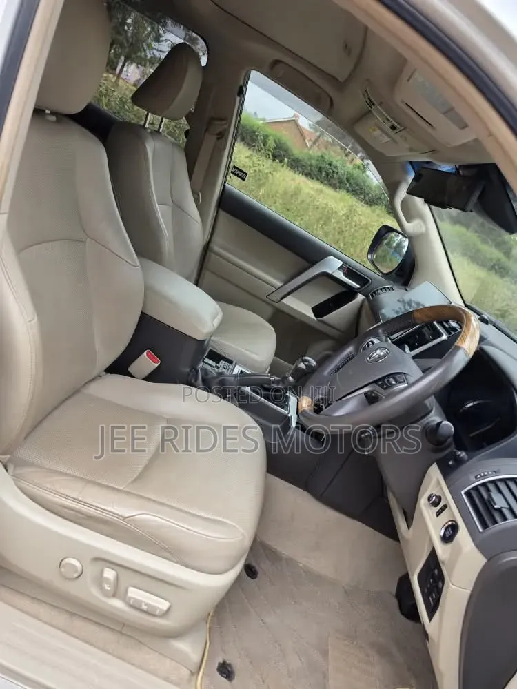 Toyota Land Cruiser Prado 2020 White
