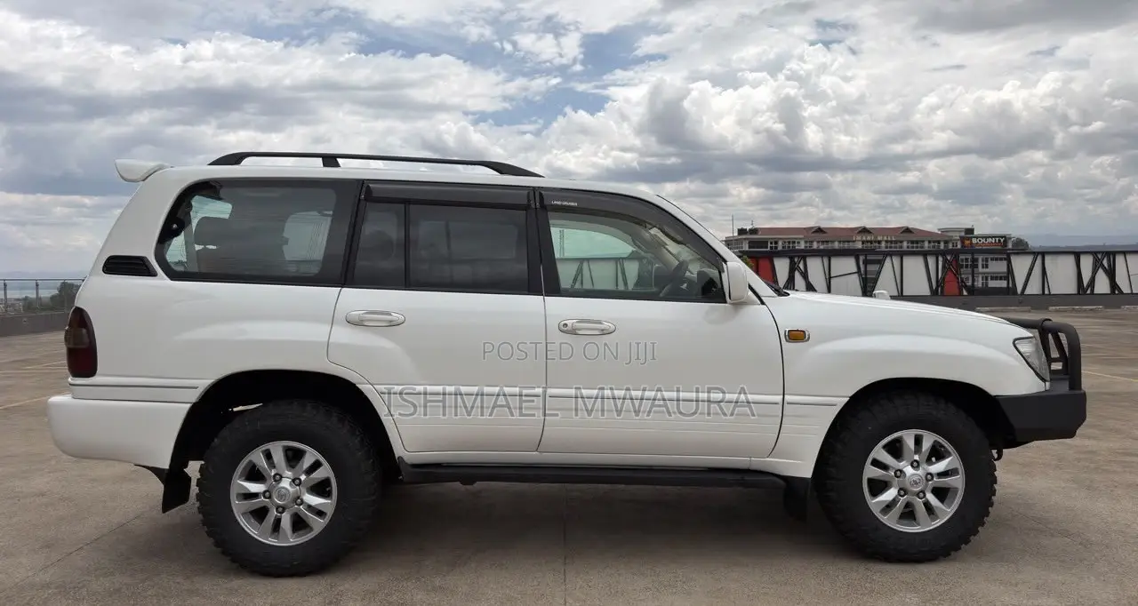 Toyota Land Cruiser 100 VX 4.7 V8 2005 White