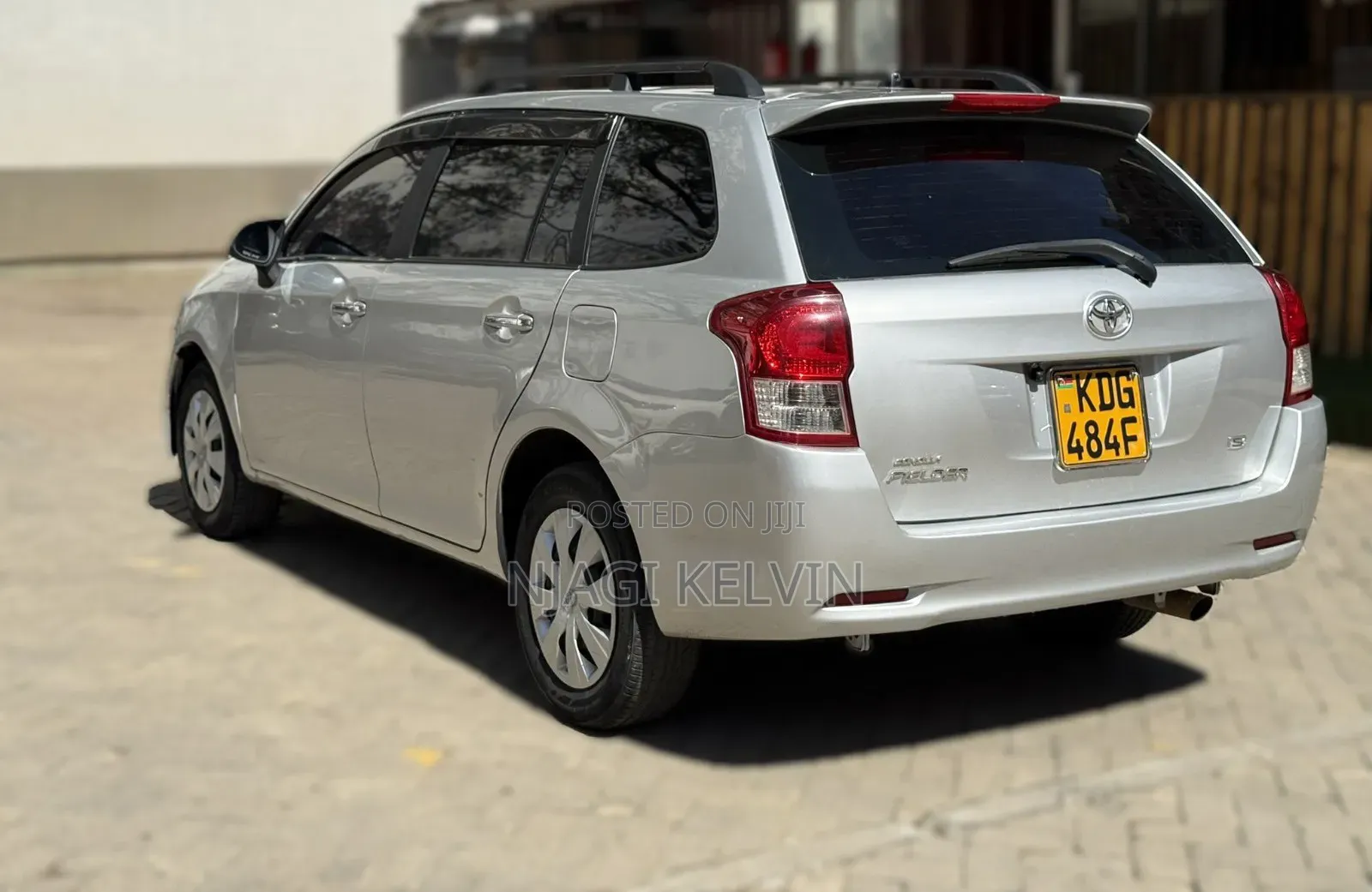 Toyota Corolla Fielder 2014