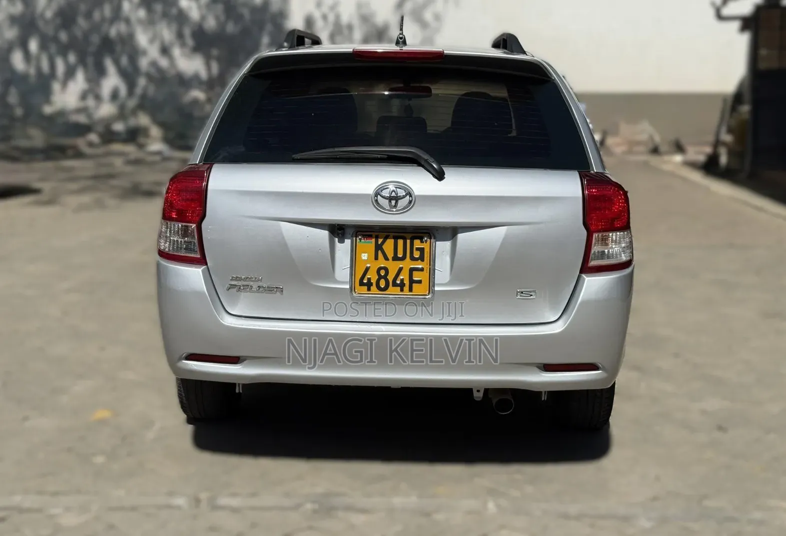 Toyota Corolla Fielder 2014