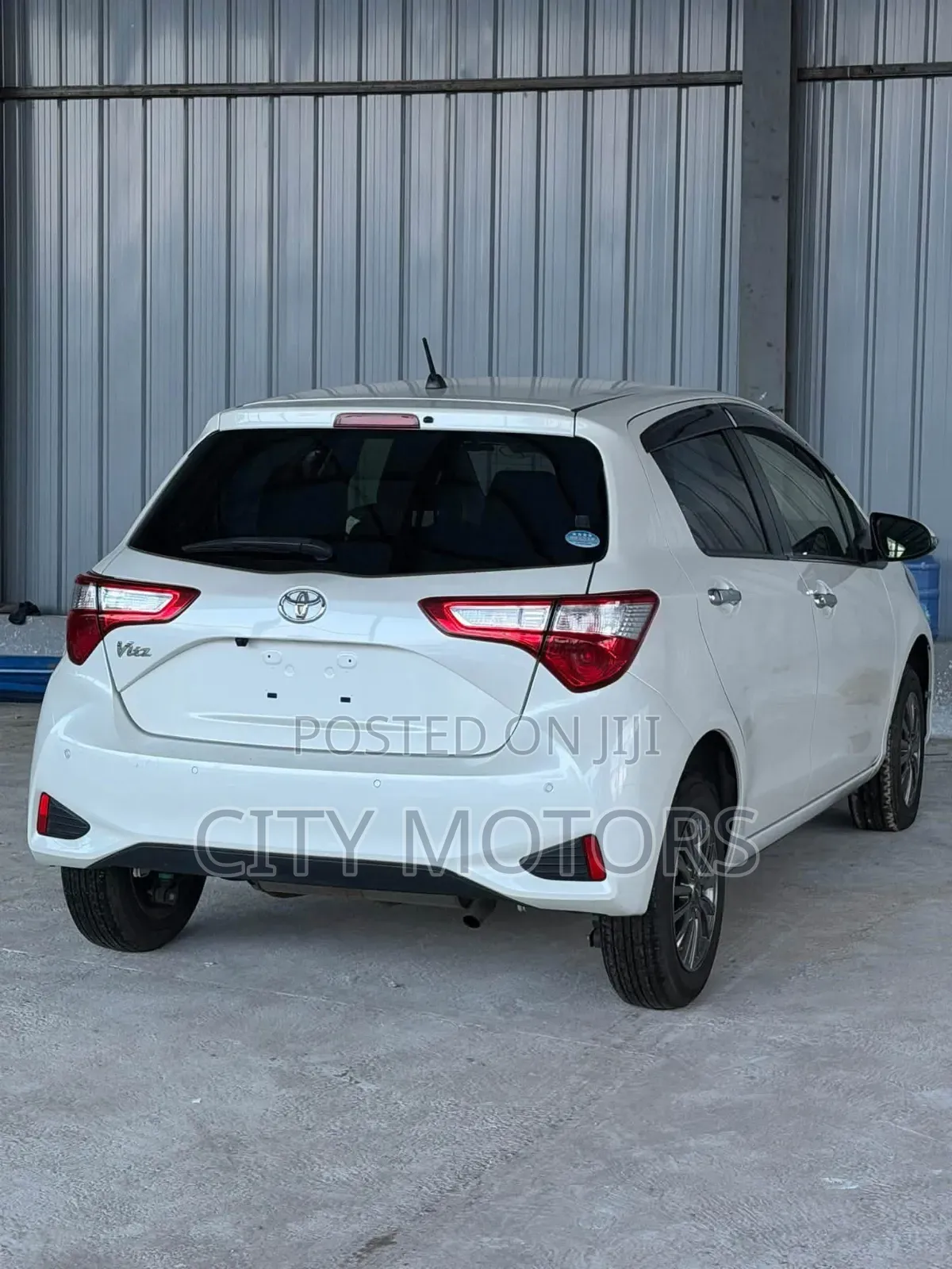 Toyota Vitz 1.3 FWD 5dr 2019 White