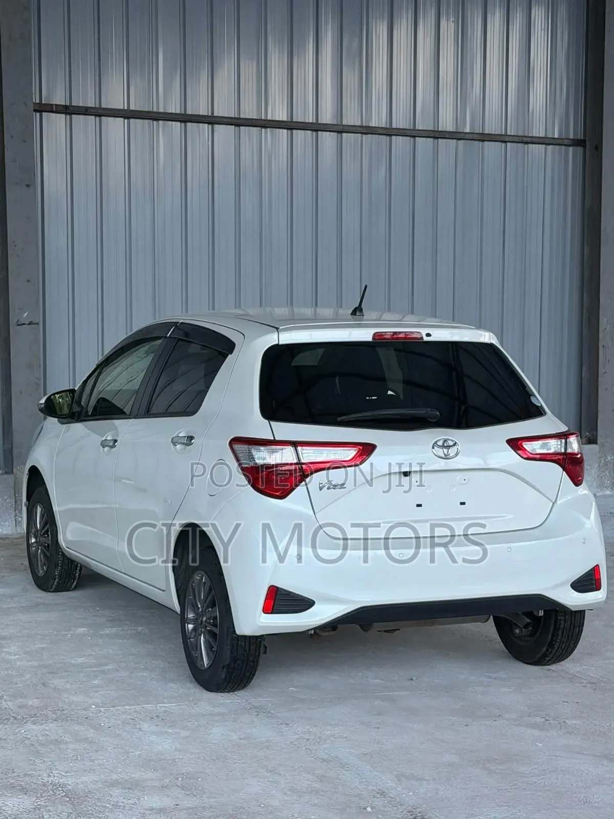 Toyota Vitz 1.3 FWD 5dr 2019 White