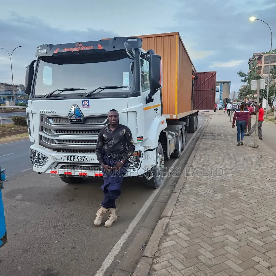Refrigerated. Trucks.Border to Border Deliveries. Clearance.
