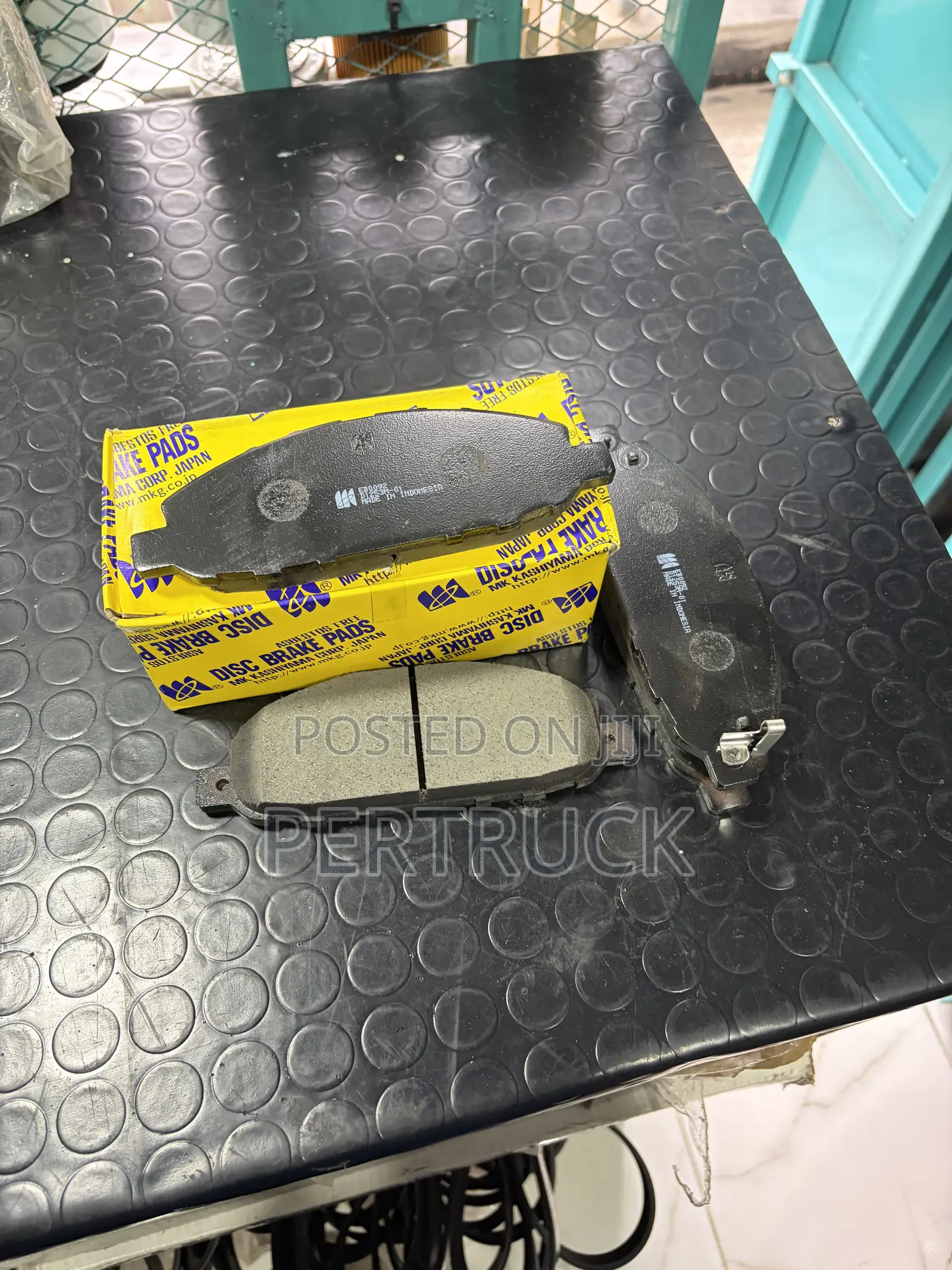 D1253m-01 Front Brake Pad Nissan NV350 E26