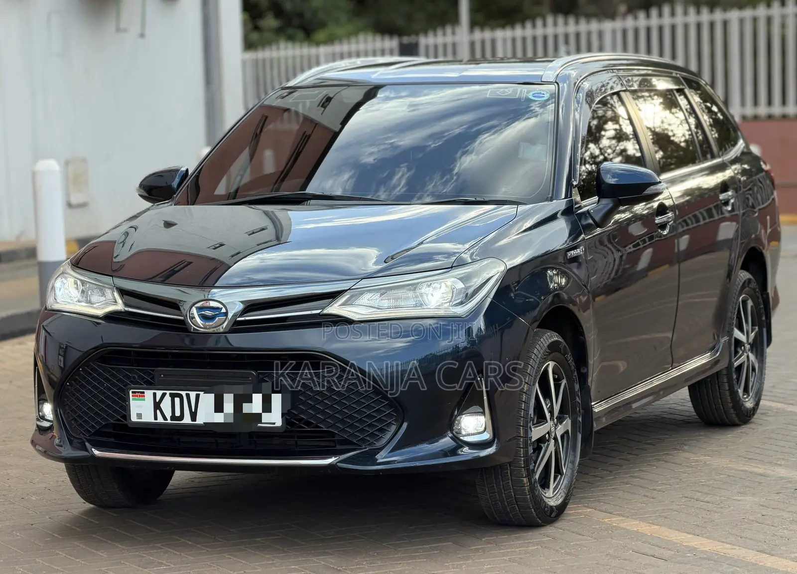 Toyota Corolla Fielder 1.5 Hybrid FWD 2019